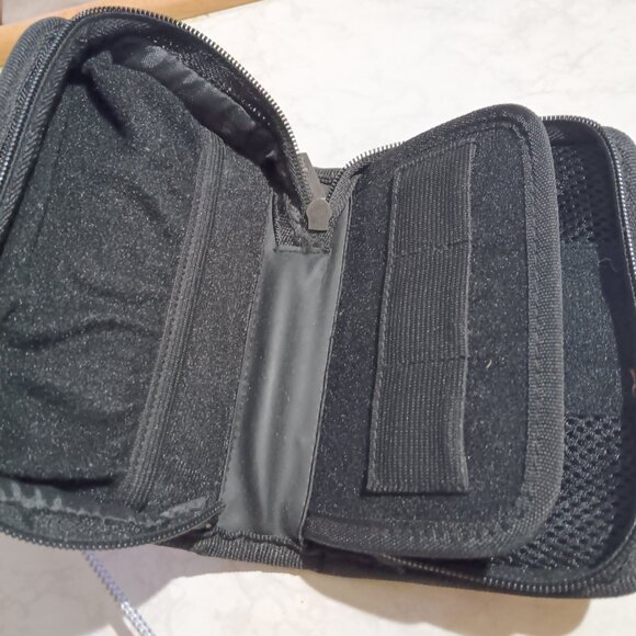 Nintendo DS Pink OEM Zippered Carrying Case Holds 6 Games & Console - Picture 5 of 5